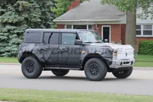 Ford Bronco Raptor - Foto Spia 09-09-2021 - 8