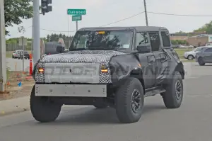 Ford Bronco Raptor - Foto Spia 09-09-2021 - 4