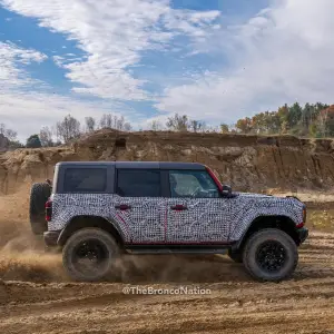 Ford Bronco Raptor - Foto - 5