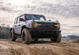 Ford Bronco Raptor - Foto - 1