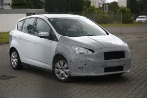 Ford C-Max 2015 - Foto spia 03-07-2014