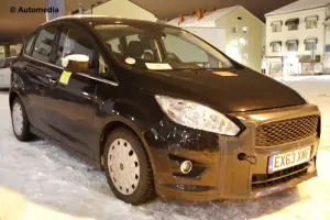 Ford C-Max 2015 - Foto spia 27-02-2014