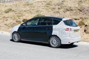 Ford C-Max 2015 - foto spia