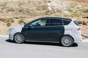 Ford C-Max 2015 - foto spia