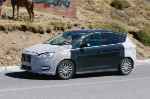 Ford C-Max 2015 - foto spia