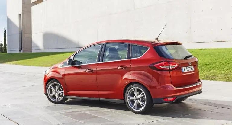 Ford C-Max 2015 - 18