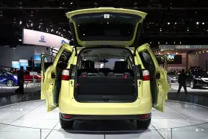 Ford C-Max 5 posti al Salone di Detroit