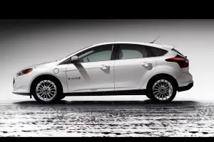 Ford C-Max ibrida e Ford Focus Electric