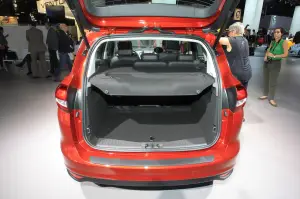 Ford C-Max - Salone di Parigi 2014 - 8