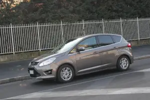 Ford C-Max Titanium 1.6 120 CV - Prova su strada