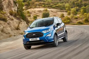 Ford EcoSport nuovo modello prime immagini ufficiali - 1