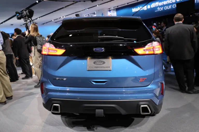Ford Edge ST - Salone di Detroit 2018 - 3