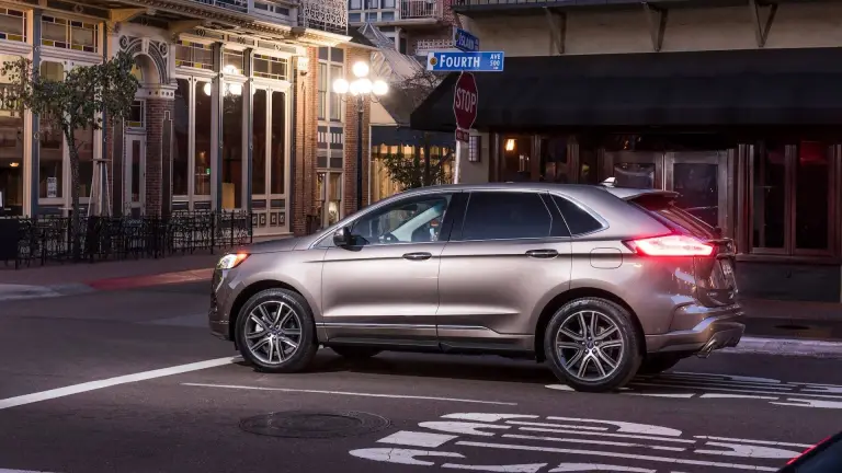 Ford Edge Titanium Elite - 20