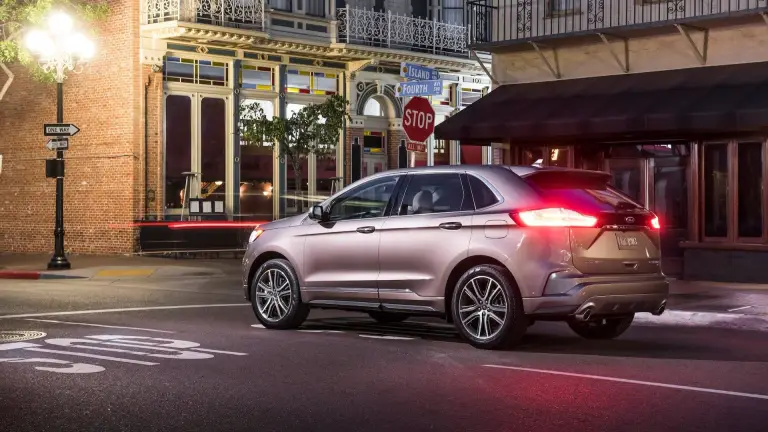 Ford Edge Titanium Elite - 22