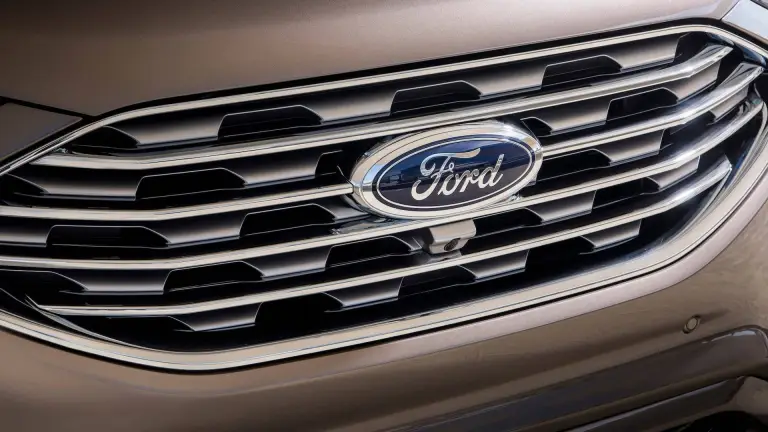 Ford Edge Titanium Elite - 24