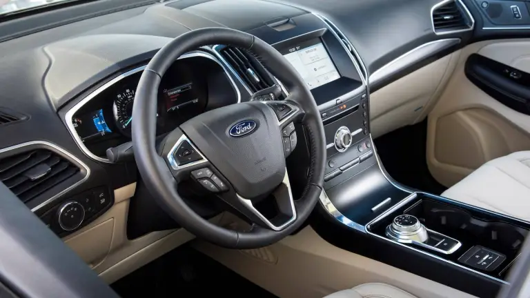 Ford Edge Titanium Elite - 32