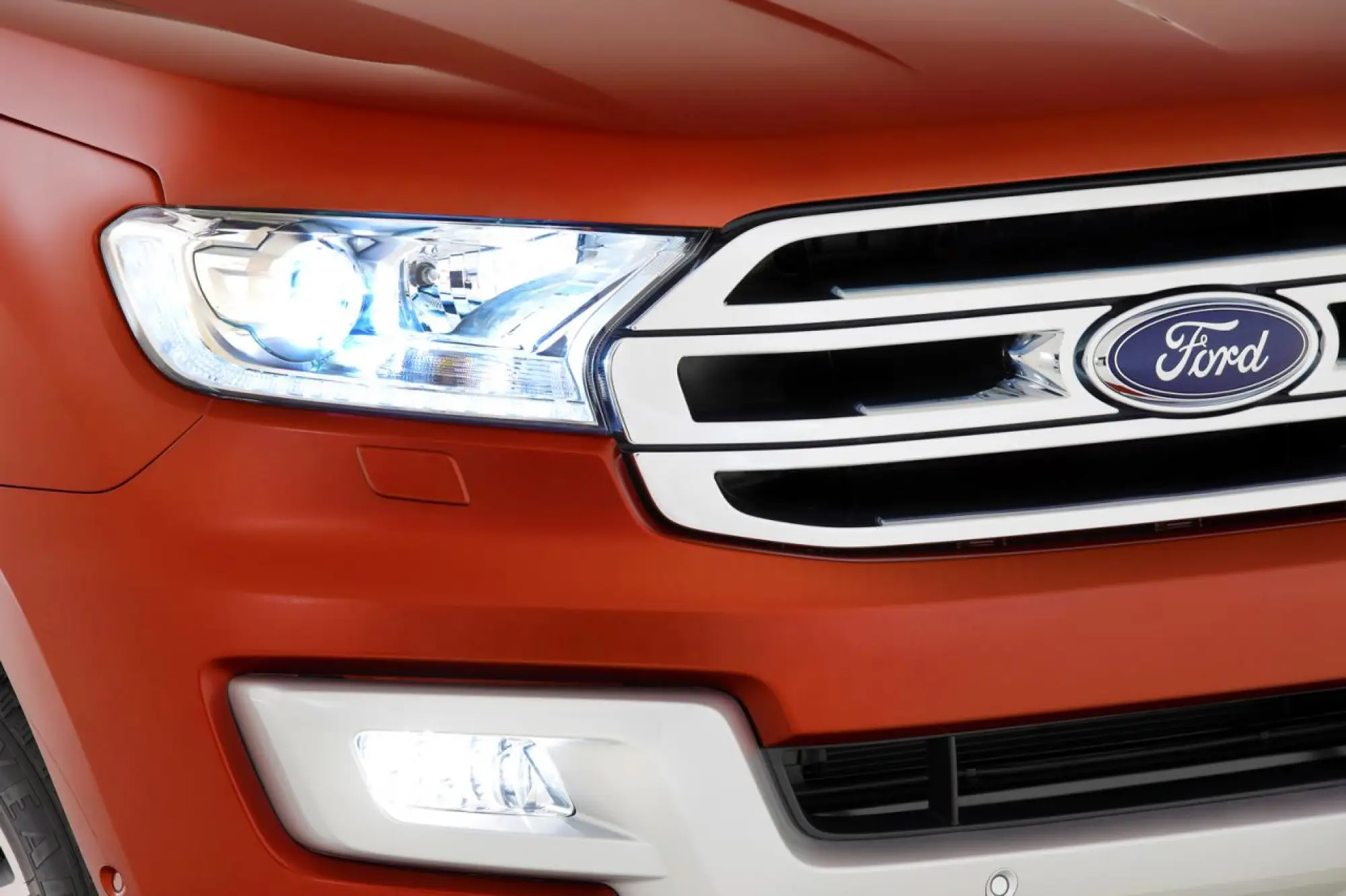 Ford Everest 2015 - 16