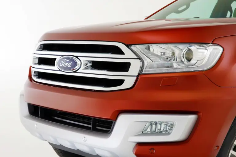 Ford Everest 2015 - 18