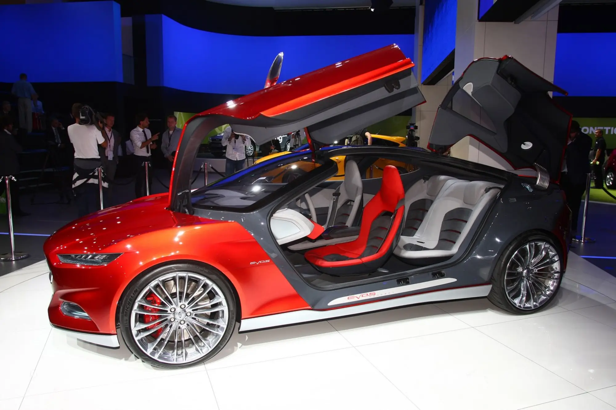 Ford Evos Concept - Salone di Francoforte 2011 - 13