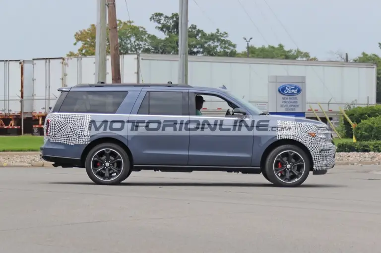 Ford Expedition - Foto spia 29-7-2021 - 6