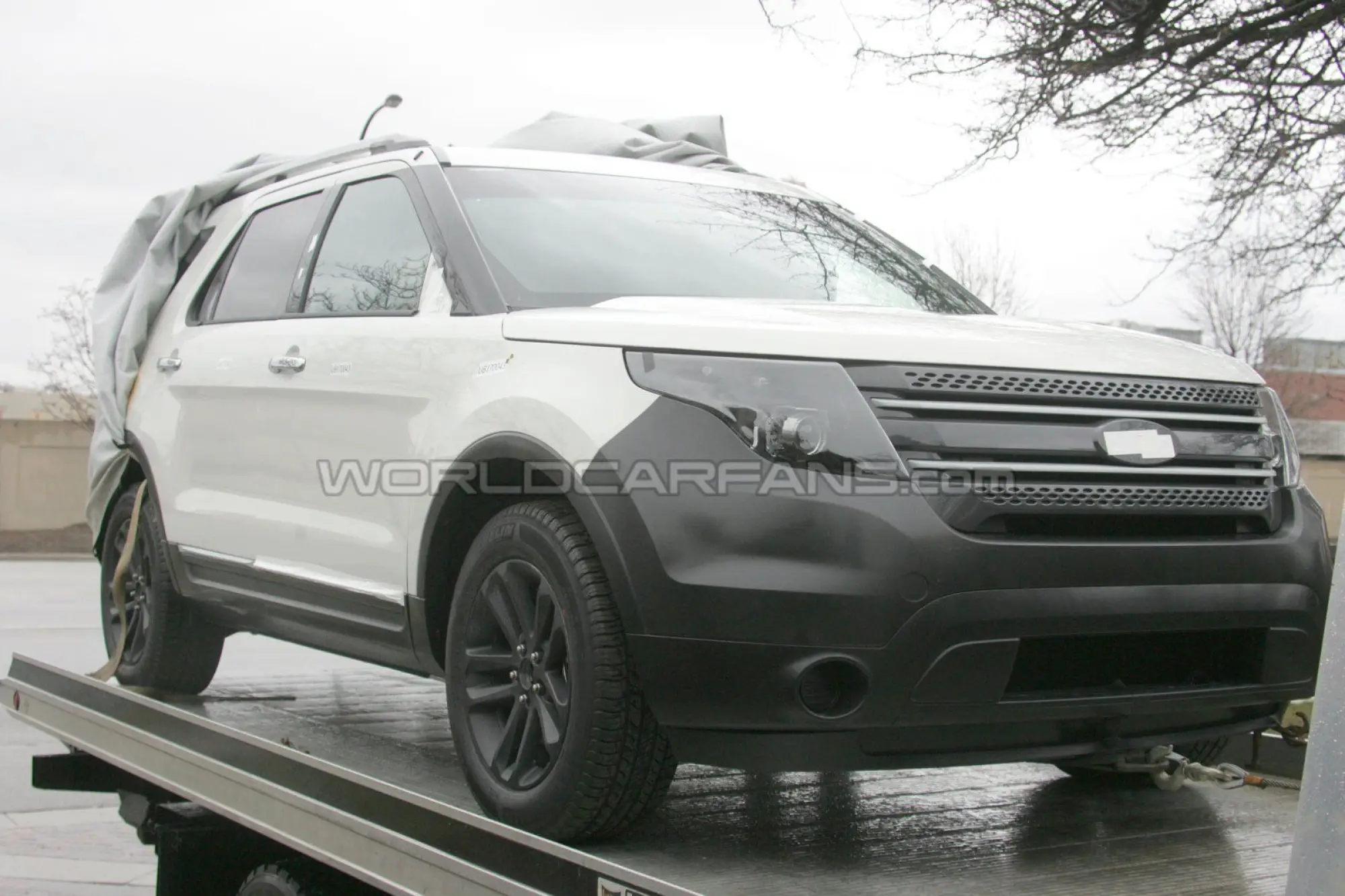 Ford Explorer 2011 - Foto spia 28-3-2010 - 5