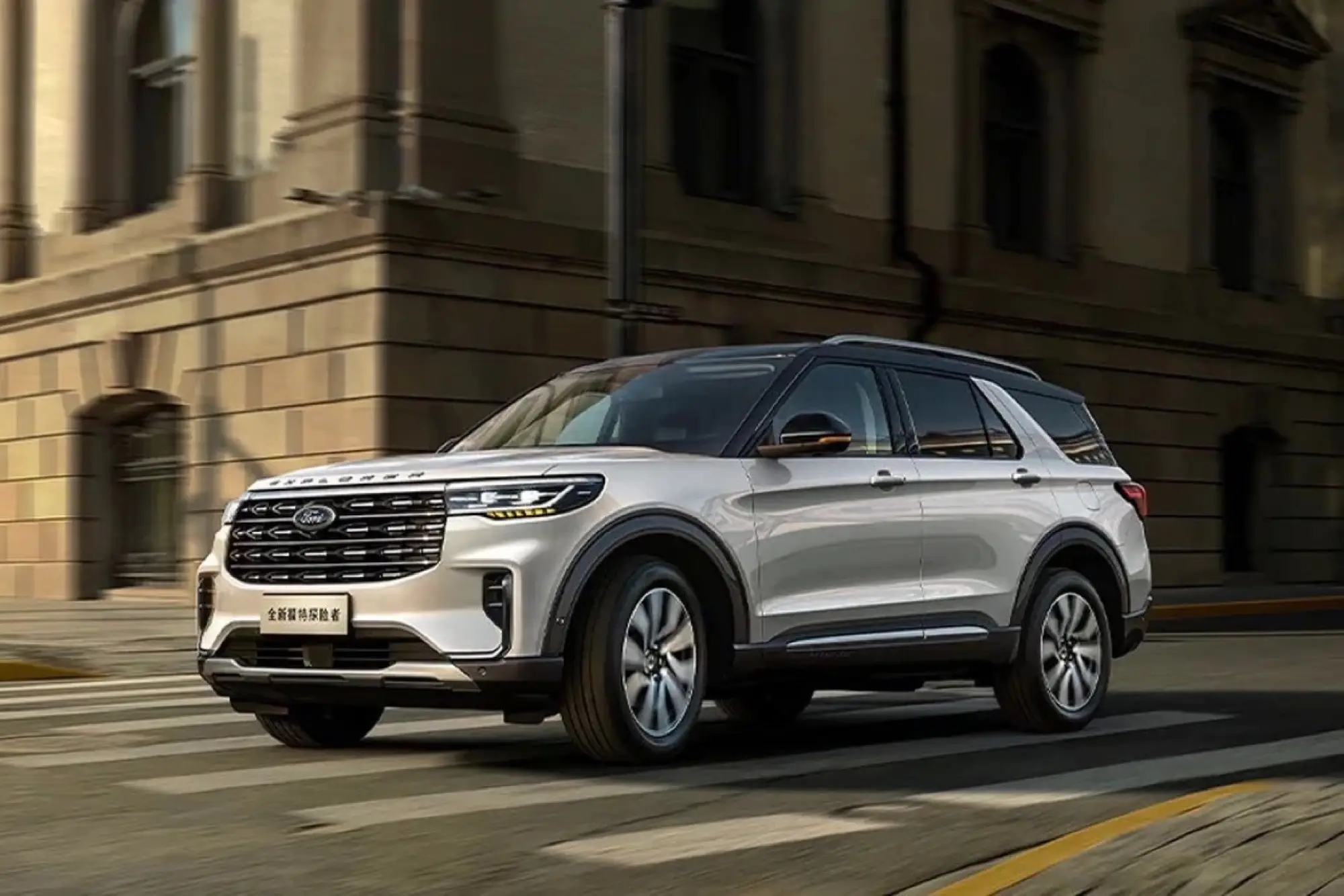 Ford Explorer 2023 - Foto Cina - 6