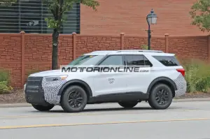 Ford Explorer FX4 - Foto spia 23-9-2020