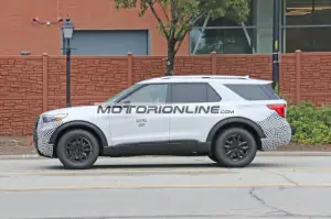 Ford Explorer FX4 - Foto spia 23-9-2020