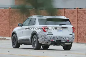 Ford Explorer FX4 - Foto spia 23-9-2020