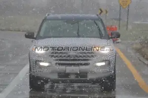 Ford Explorer MY 2020 foto spia 27 novembre 2018