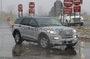 Ford Explorer MY 2020 foto spia 27 novembre 2018