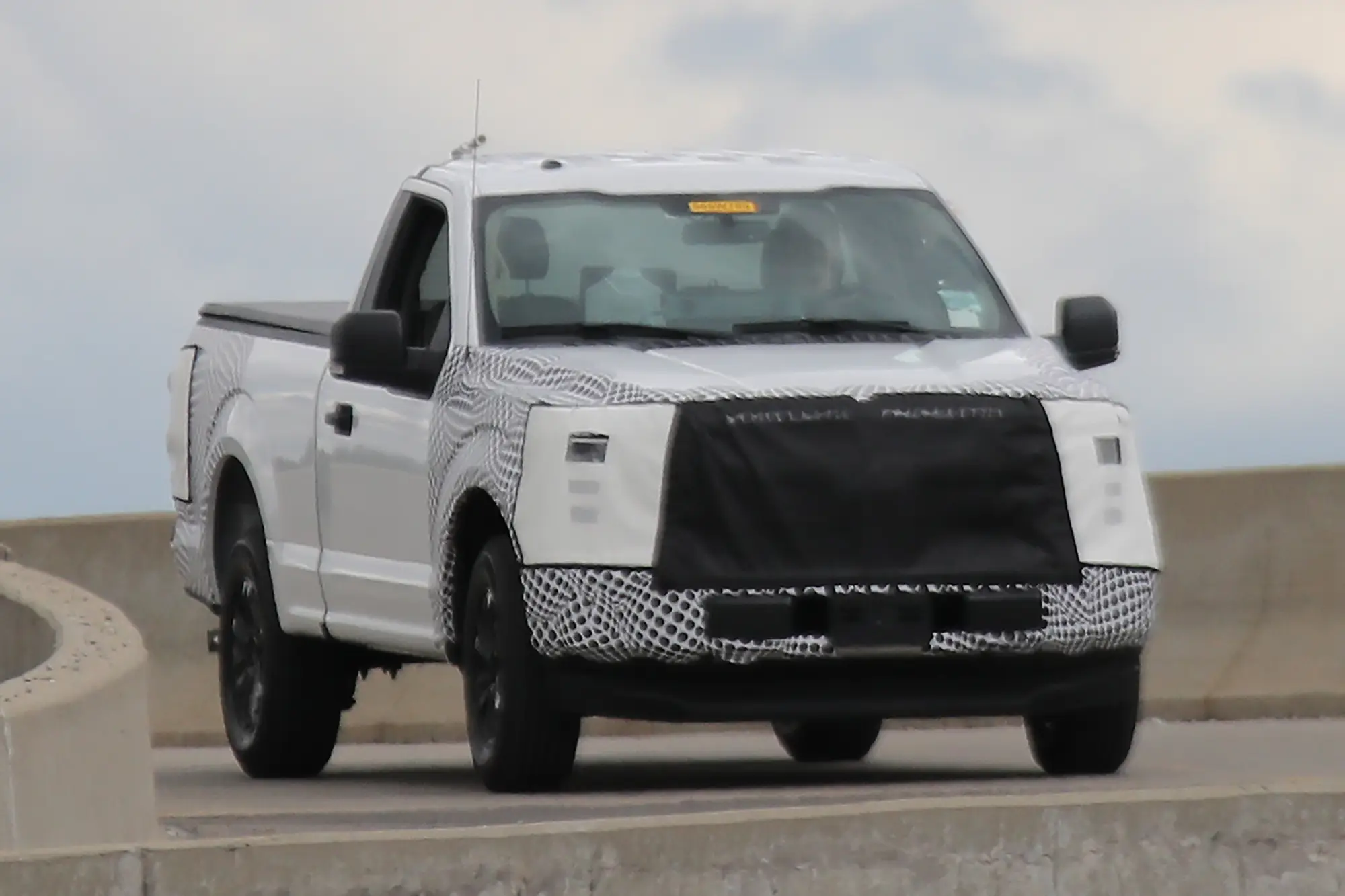 Ford F-150 MY 2018 foto spia 30 giugno 2016 - 5