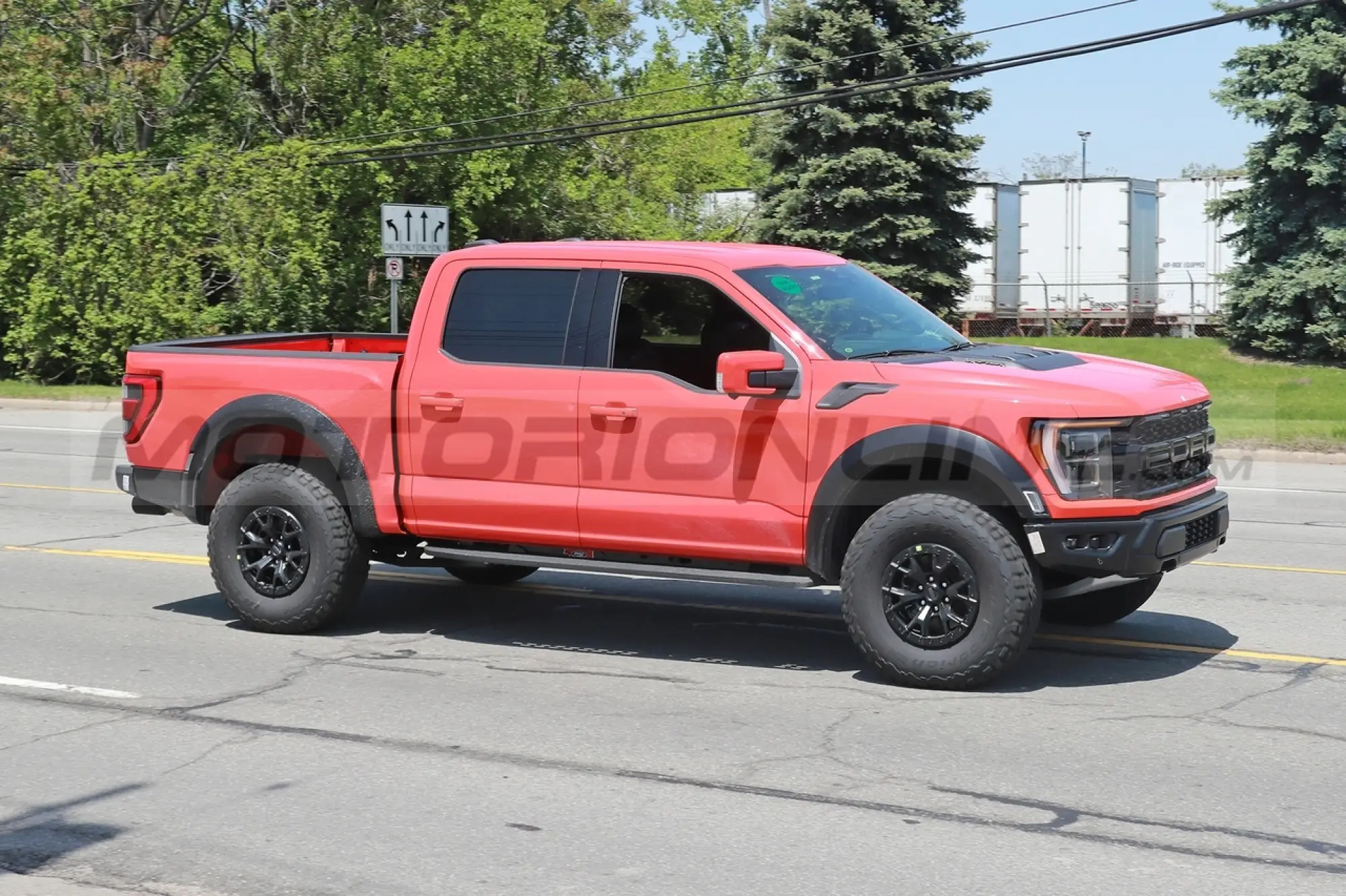 Ford F-150 Raptor R - Foto Spia 26-05-2022 - 4