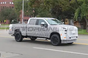 Ford F-350 Platinum - Foto Spia 02-11-2021 - 9