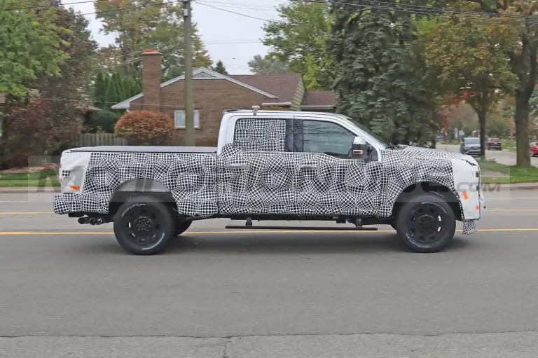 Ford F-350 Platinum - Foto Spia 02-11-2021 - 7