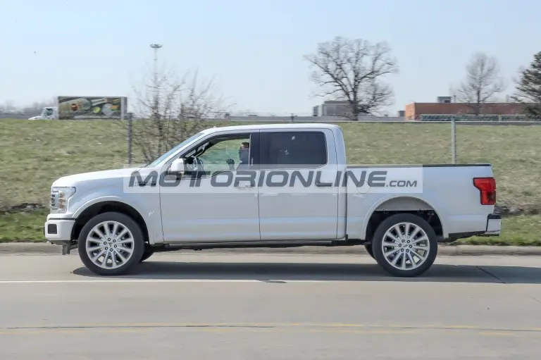 Ford F150 Limited 2019 - foto spia 23-4-2018 - 8