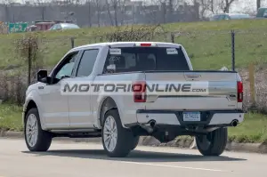 Ford F150 Limited 2019 - foto spia 23-4-2018 - 12