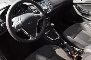 Ford Fiesta 2015 - 3