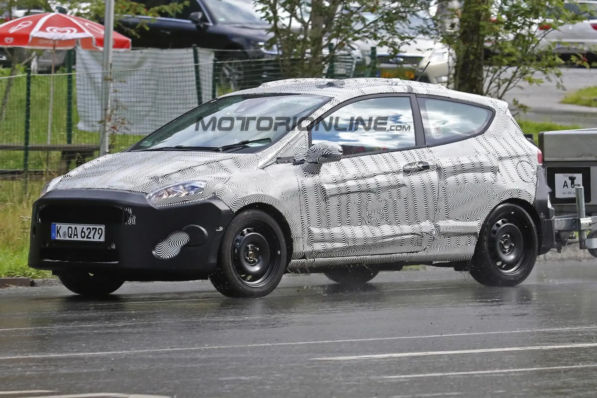 Ford Fiesta 3 porte - Foto spia 17-08-2016 - 6