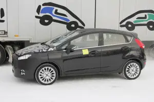 Ford Fiesta restyling foto spia febbraio 2012