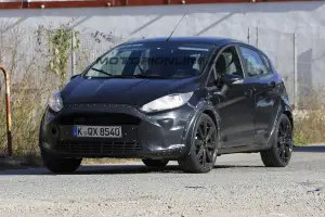 Ford Fiesta RS - Foto spia 26-11-2015