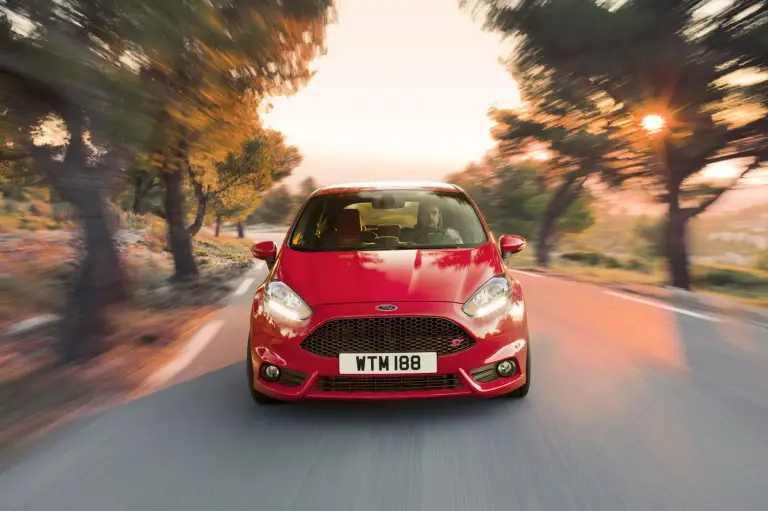 Ford Fiesta ST 2012 - 10