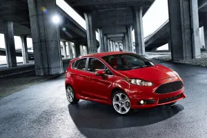 Ford Fiesta ST (2014) - 13