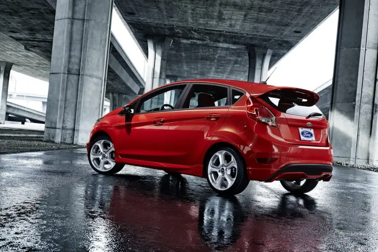 Ford Fiesta ST (2014) - 14