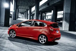 Ford Fiesta ST (2014) - 16