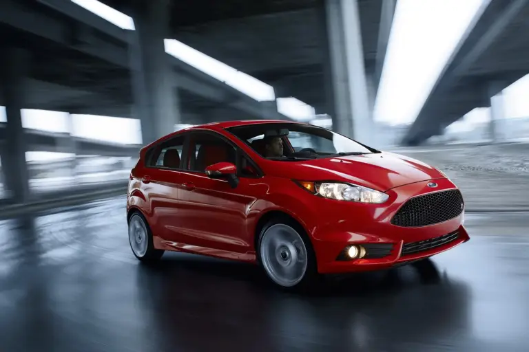 Ford Fiesta ST (2014) - 24