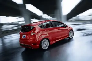 Ford Fiesta ST (2014) - 25
