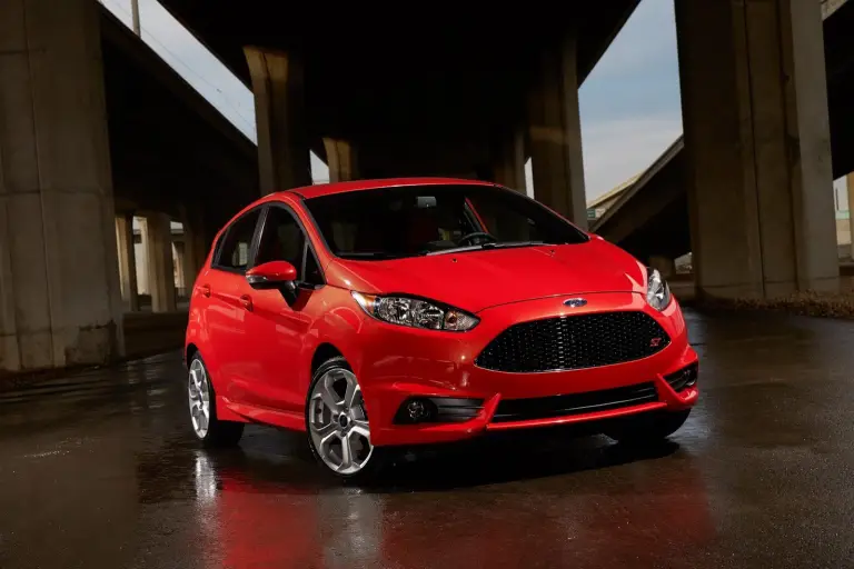 Ford Fiesta ST (2014) - 40