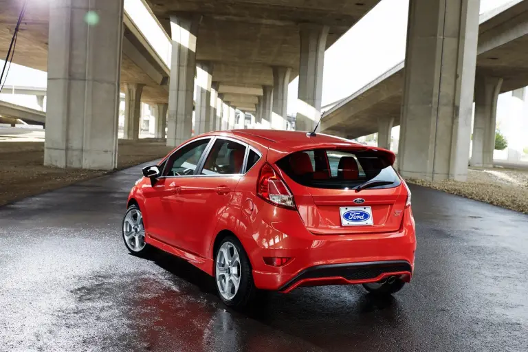 Ford Fiesta ST (2014) - 64