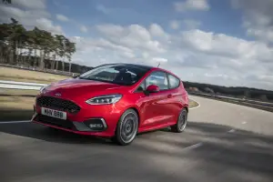 Ford Fiesta ST 2018 - 8